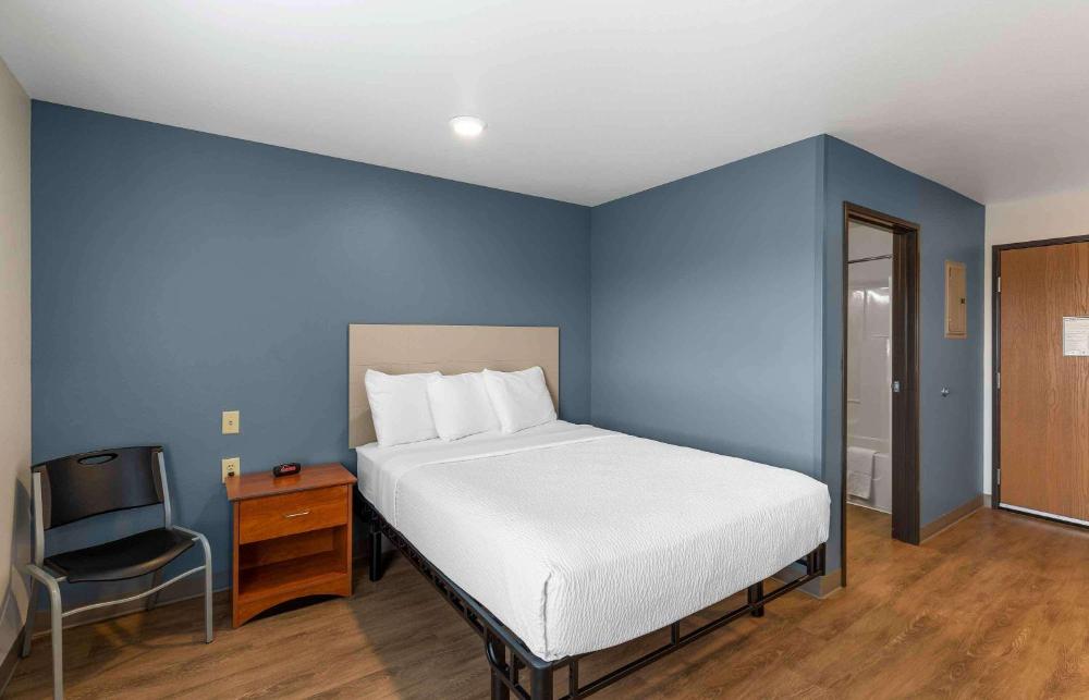 Standard Queen Room - Non Smoking interior